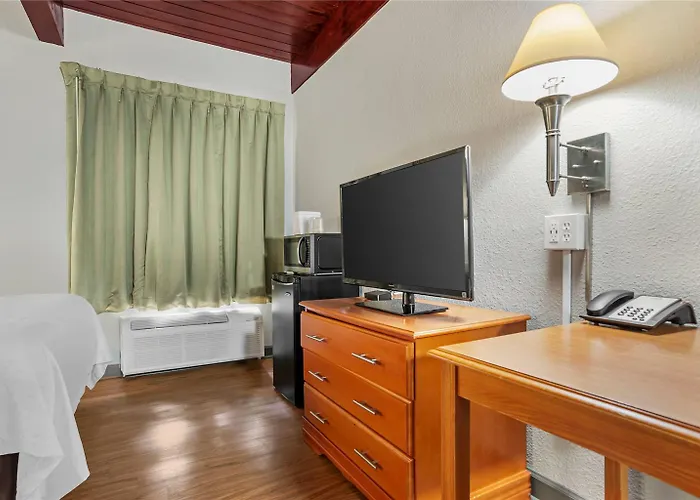Econo Downtown - Lodge *