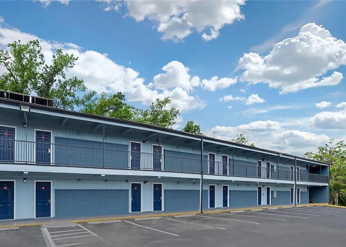 Econo Downtown -