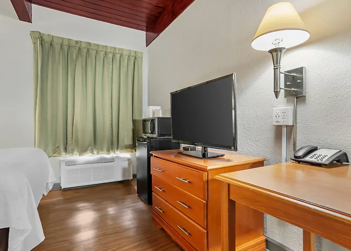 Econo Downtown - Lodge